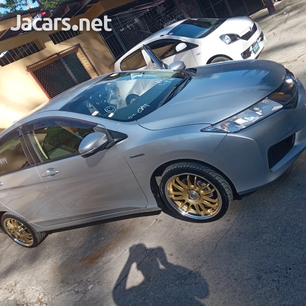 Honda Grace 1,6L 2016-6