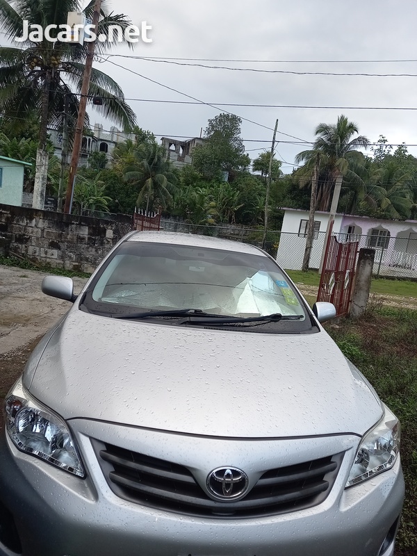 Toyota Corolla XLi 1,5L 2012-1