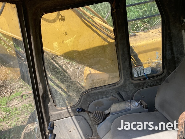 Komatsu PC200 Excavator-13