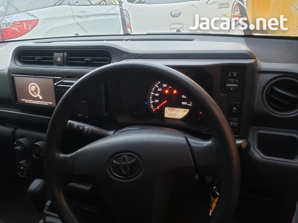 Toyota Probox 1,3L 2017-16