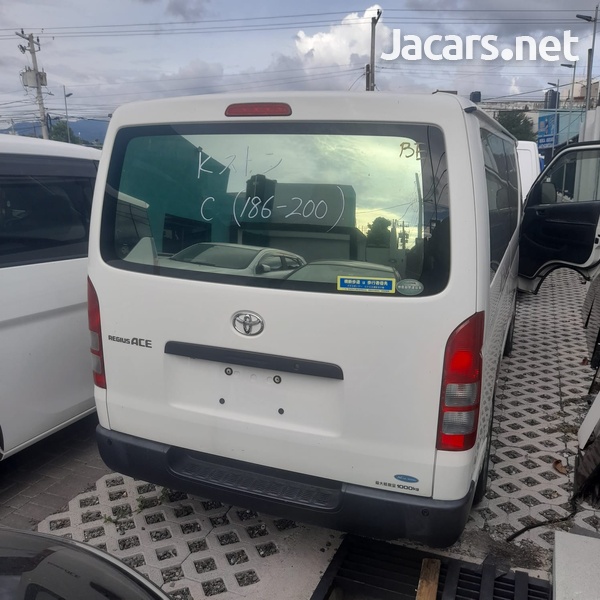 Toyota Hiace 2,0L 2018-2