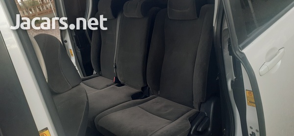 TOYOTA VOXY 2010, PEARL WHITE, IMMACULATE CONDITION, BUTTON START, 8 SEATS-7