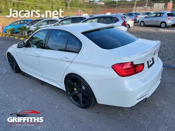 BMW 3-Series 3,0L 2013-4