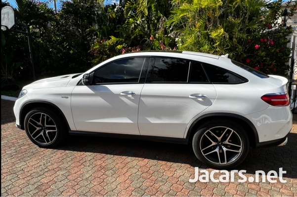 Mercedes-Benz GLE-Class 3,0L 2018-4
