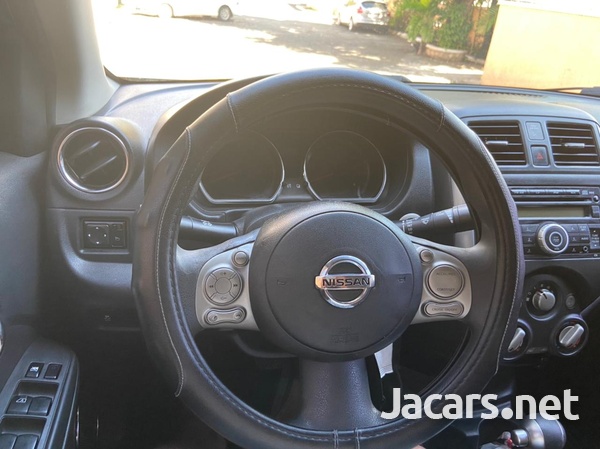 Nissan Versa 1,6L 2013-7