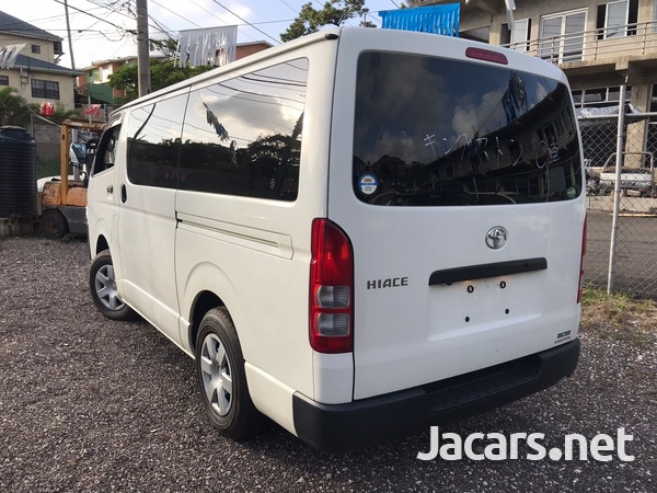 Toyota Hiace 3,0L 2016-4