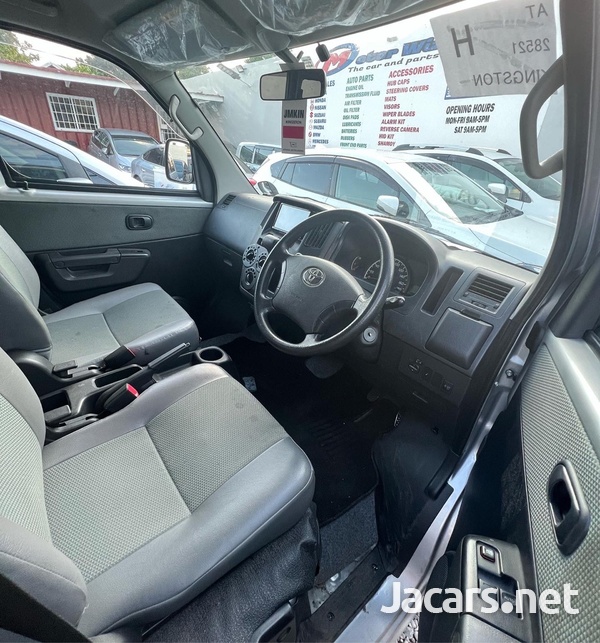 2017 Toyota Townace-5