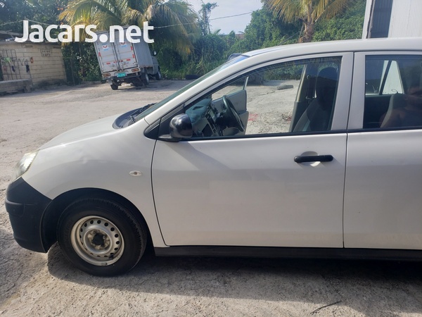 Nissan AD Wagon 1,5L 2015-5