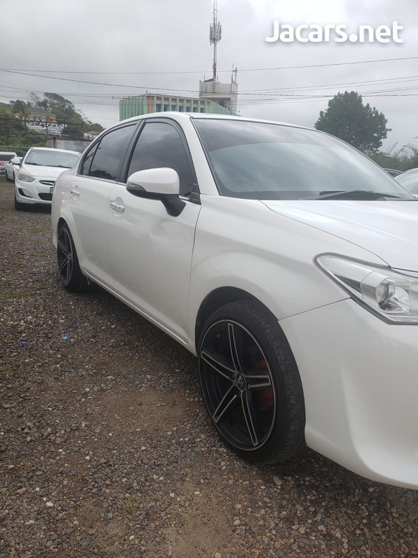 Toyota Axio 1,5L 2015-3