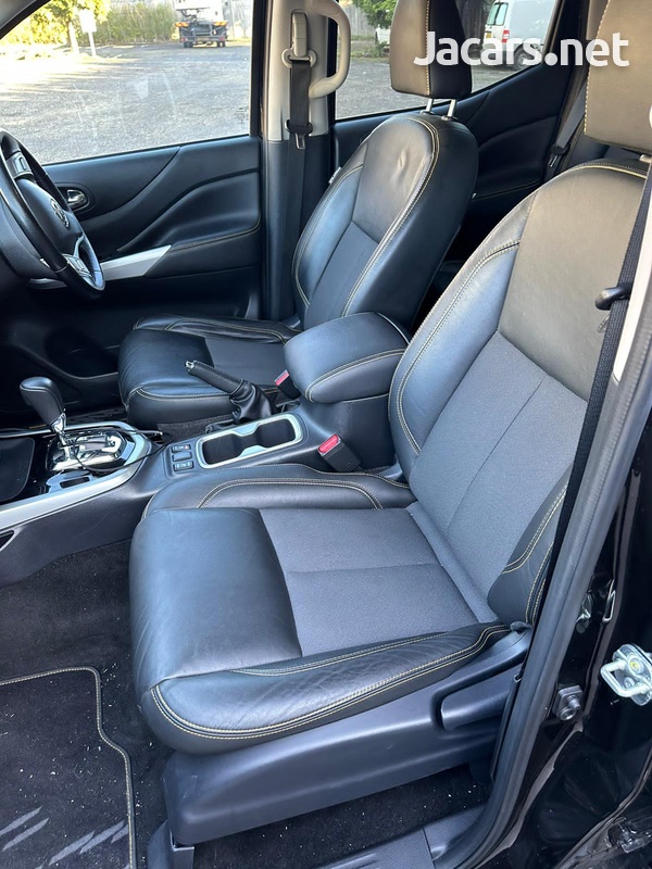 2017 Nissan Navara-2