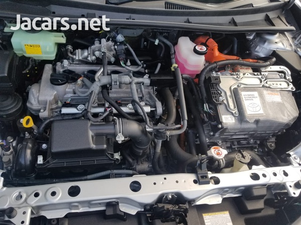 Toyota Fielder 1,5L 2017-12