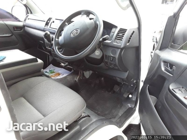 Toyota Hiace 2,0L 2019-2