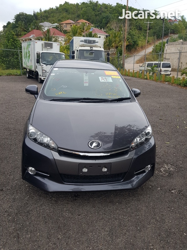 Toyota Wish 1,8L 2013-1