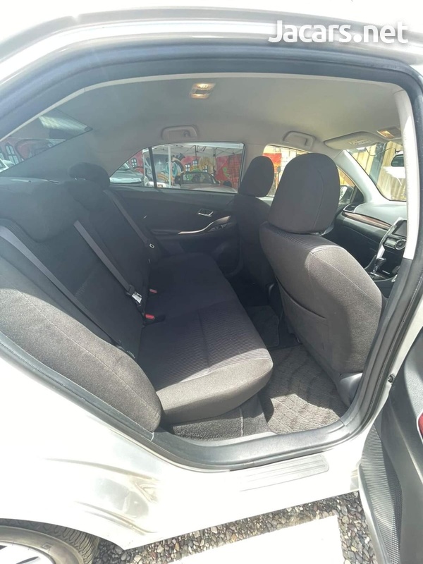 Toyota Allion 2,0L 2016-7