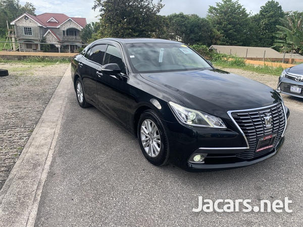 Toyota Crown 2,5L 2014-3