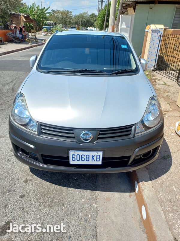 Nissan AD Wagon 1,5L 2016-7