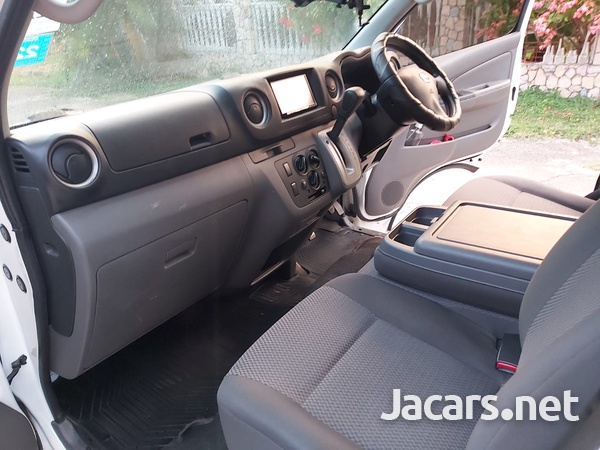 2014 Nissan Caravan NV350-8