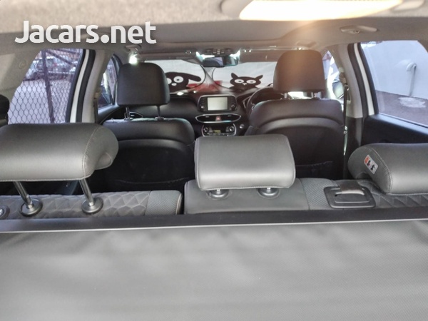 Hyundai Santa Fe 2,5L 2019-3