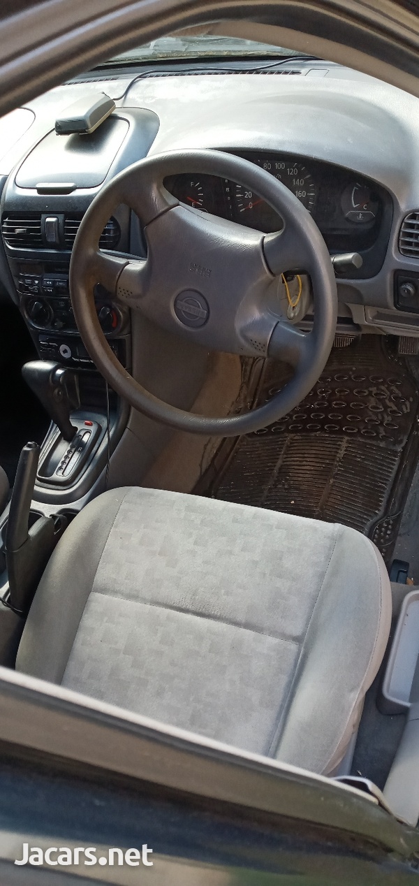Nissan Sunny 1,5L 2002-6