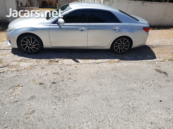 Toyota Mark X 2,5L 2015-6