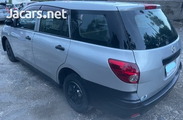 Mazda Familia 1,5L 2014-2