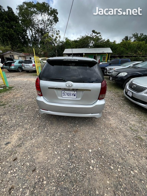 Toyota Wish 1,8L 2006-5