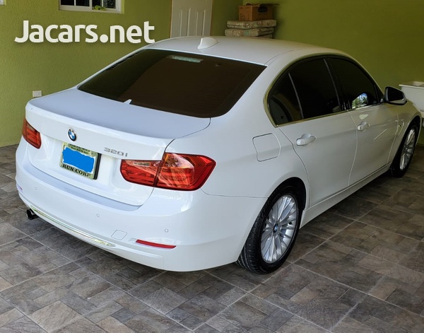 BMW 3-Series 2,0L 2015-2