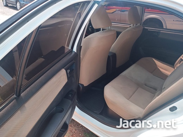 Toyota Axio 1,5L 2015-9