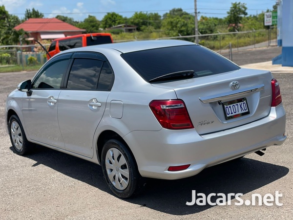 Toyota Axio 1,5L 2017-3