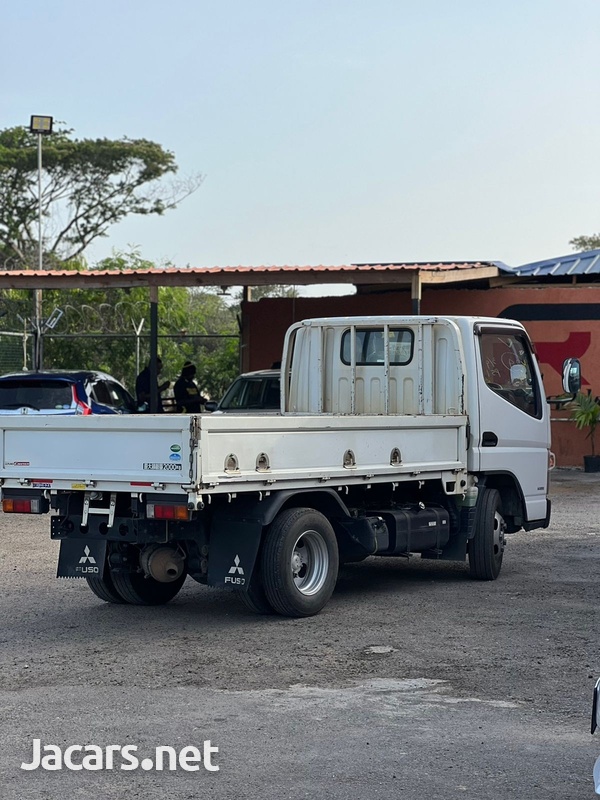 Mitsubishi Fuso 2013-3