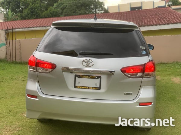 Toyota Wish 1,8L 2012-9