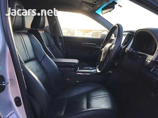 Toyota Crown 3,5L 2013-5