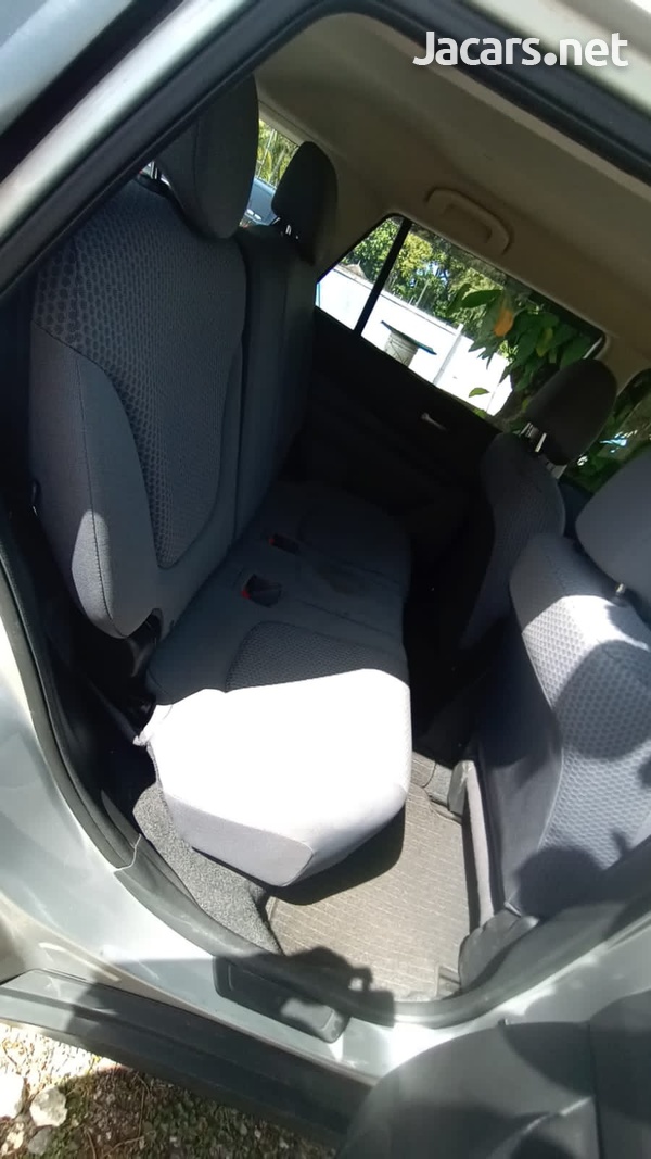 Nissan Wingroad 1,5L 2016-8