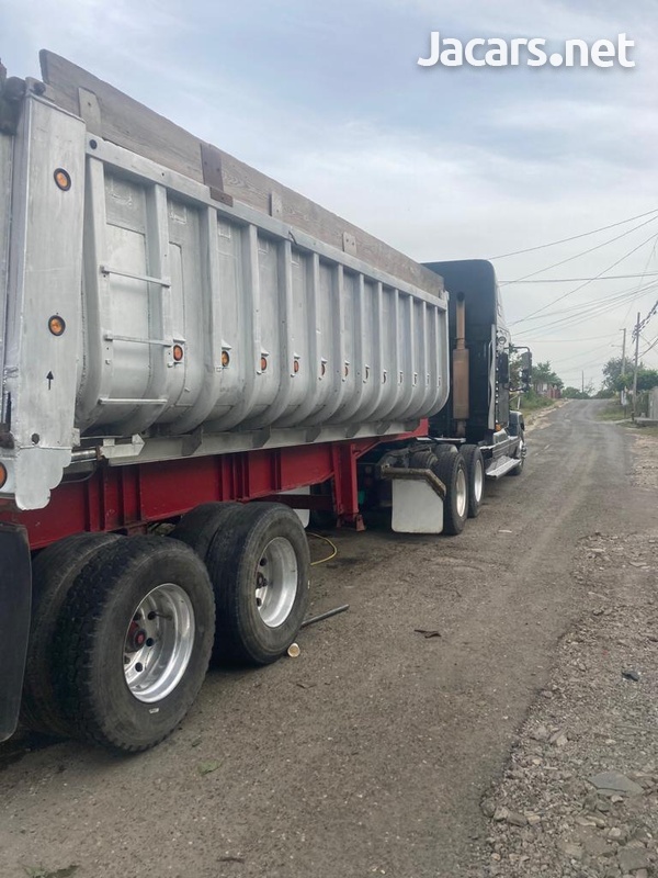 2000 Freightliner Century Class-2