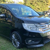 Honda Stepwgn Spada 2,0L 2013 Honda Stepwgn Spada 2,0L 2013