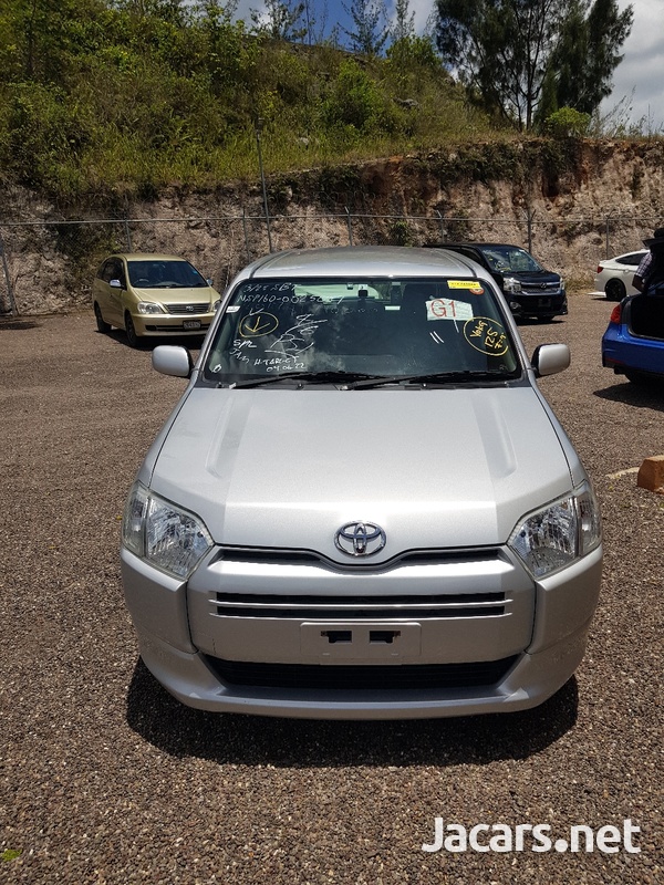 Toyota Probox 1,3L 2017-1