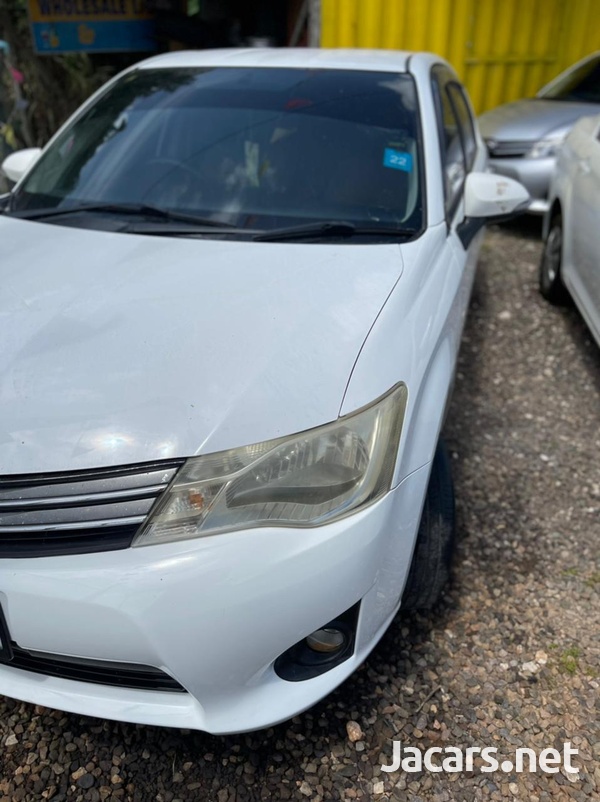 Toyota Axio 1,5L 2013-1