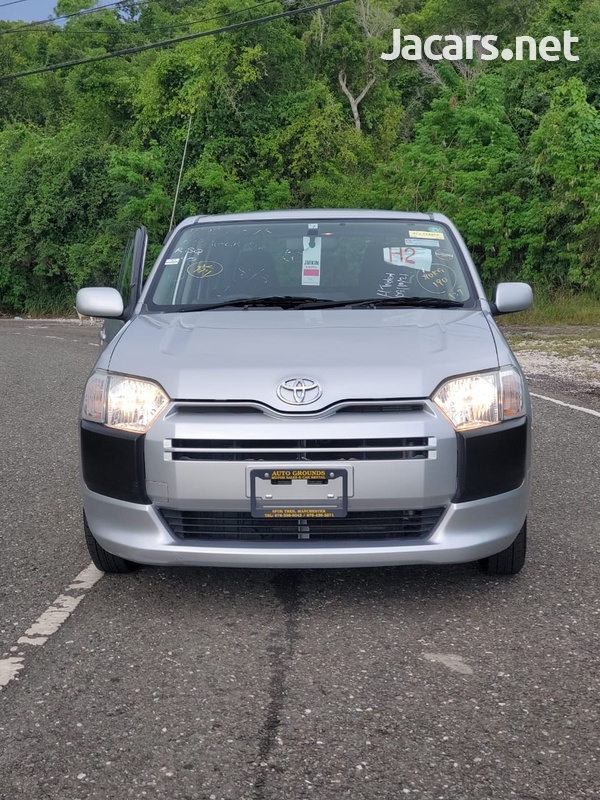 Toyota Probox 1,5L 2016-4