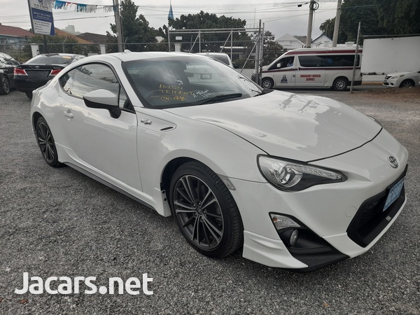 Toyota GT86 2,0L 2015-4