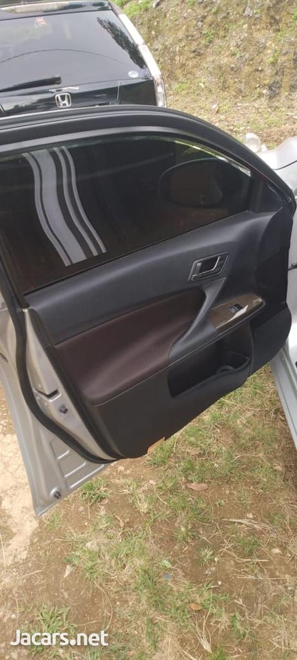 Toyota Mark X 2,5L 2013-13