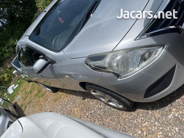 Nissan Latio 1,2L 2015-1