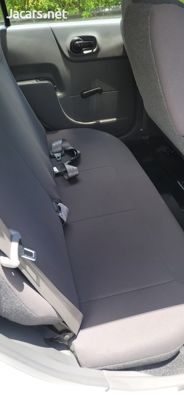 Nissan AD Wagon 1,5L 2017-9