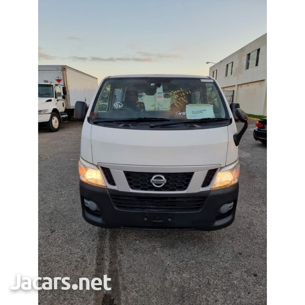Nissan Caravan 2,0L 2016-3