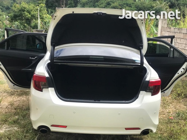 Toyota Mark X 2,5L 2016-11