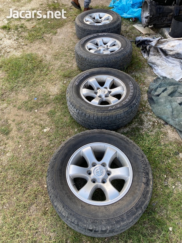 4 Toyota Prado Rims and Tyres