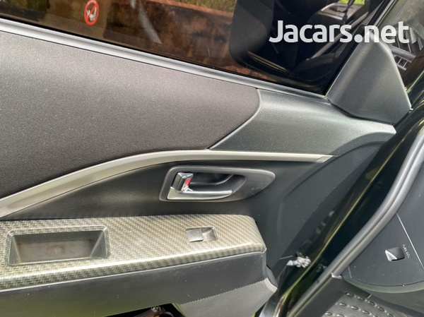 Nissan LaFesta 2,0L 2012-13