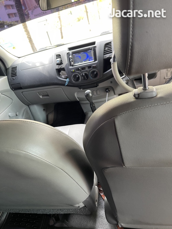 Toyota Hilux 2,5L 2008-8