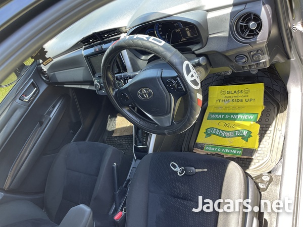 Toyota Fielder 1,5L 2016-6