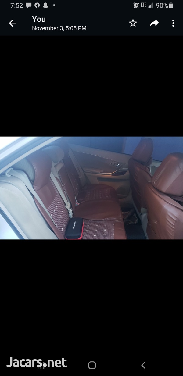 Toyota Premio 2,0L 2012-6