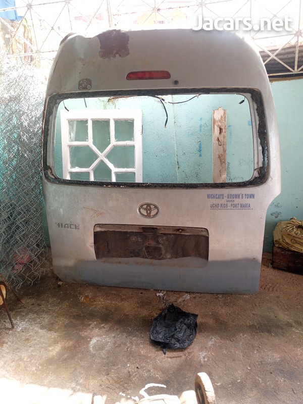 2006 Hiace Trunk